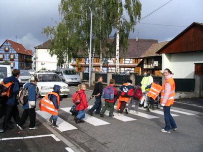 trottibus : les enfants marchent école